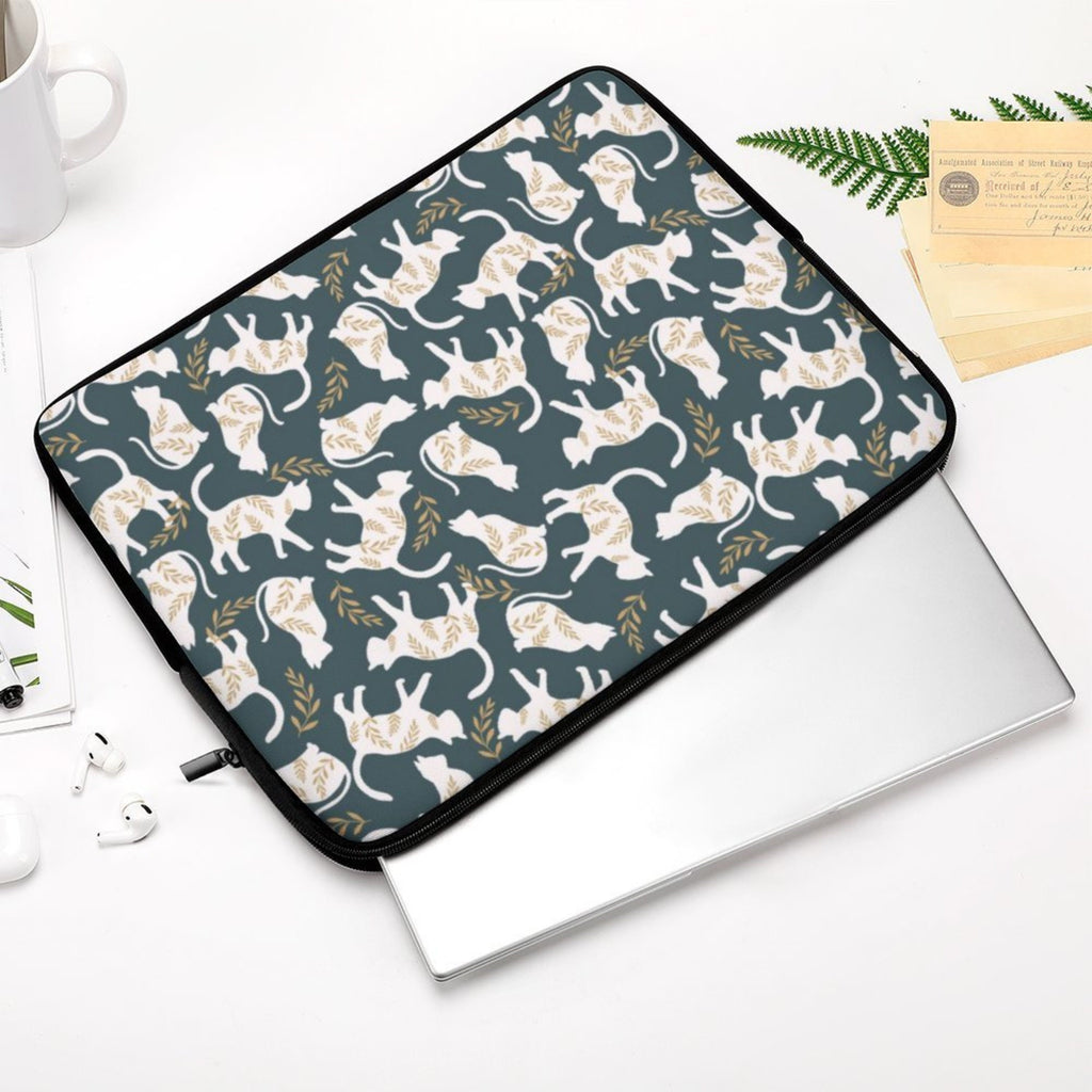 White Cats Laptop Sleeve
