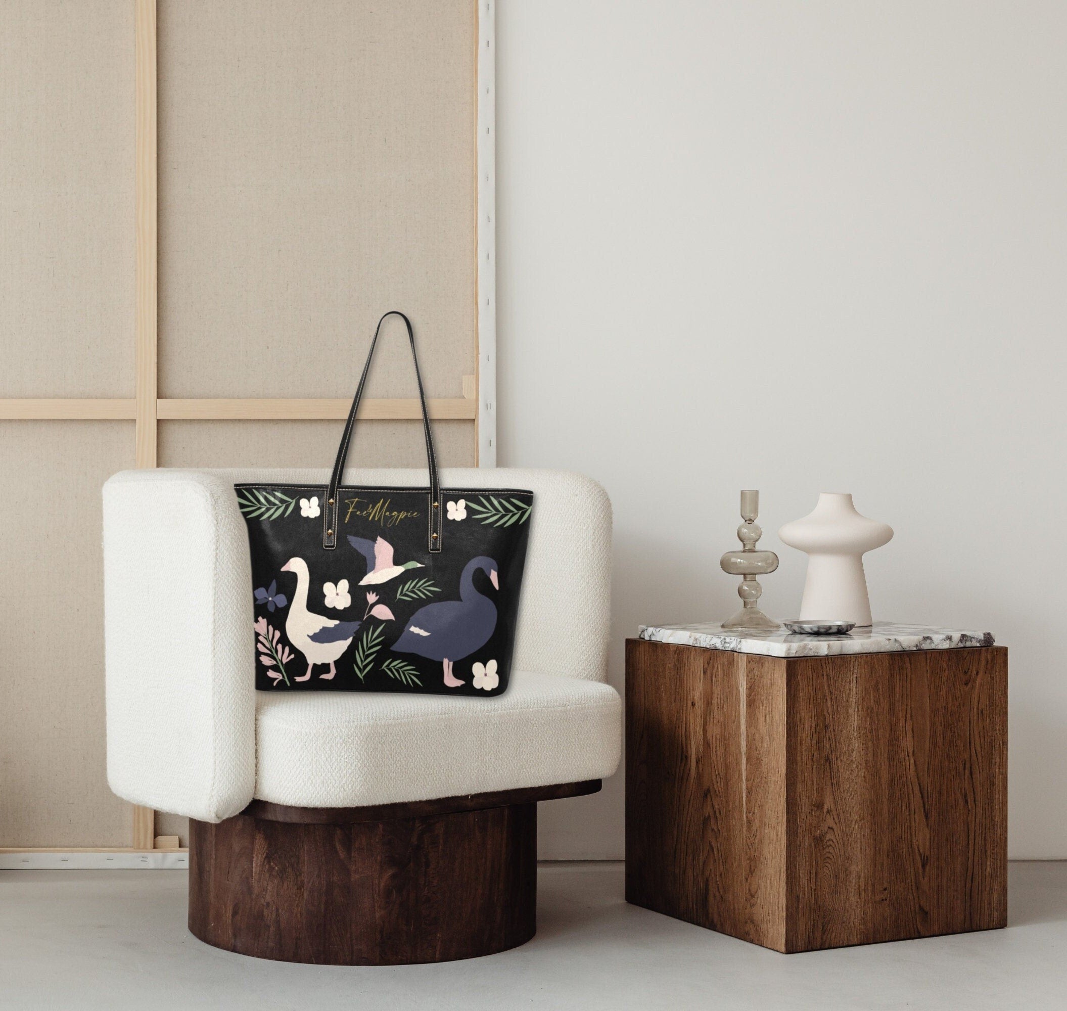 Oiseaux et Fleurs Shoulder Bag