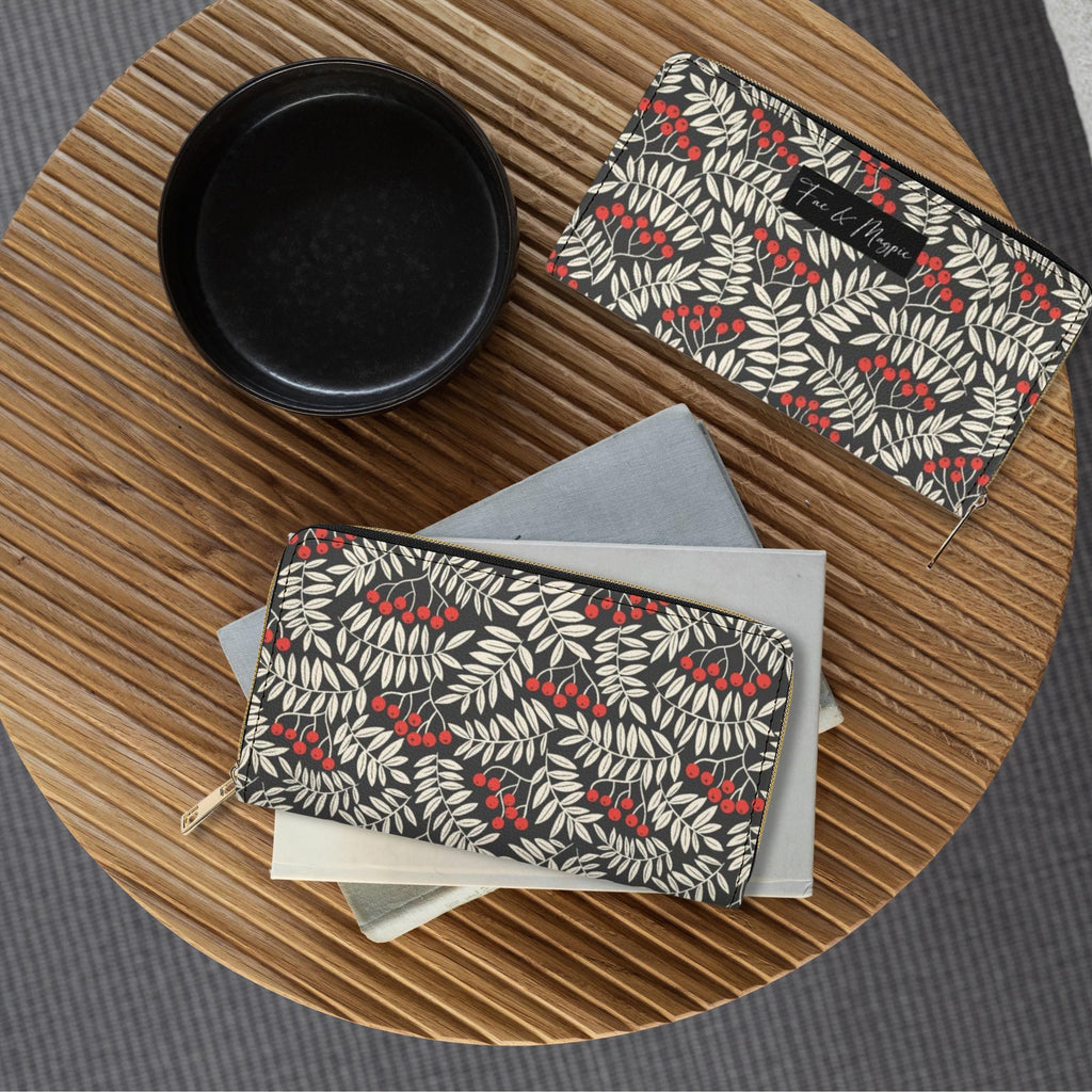 Winter Berries Purse