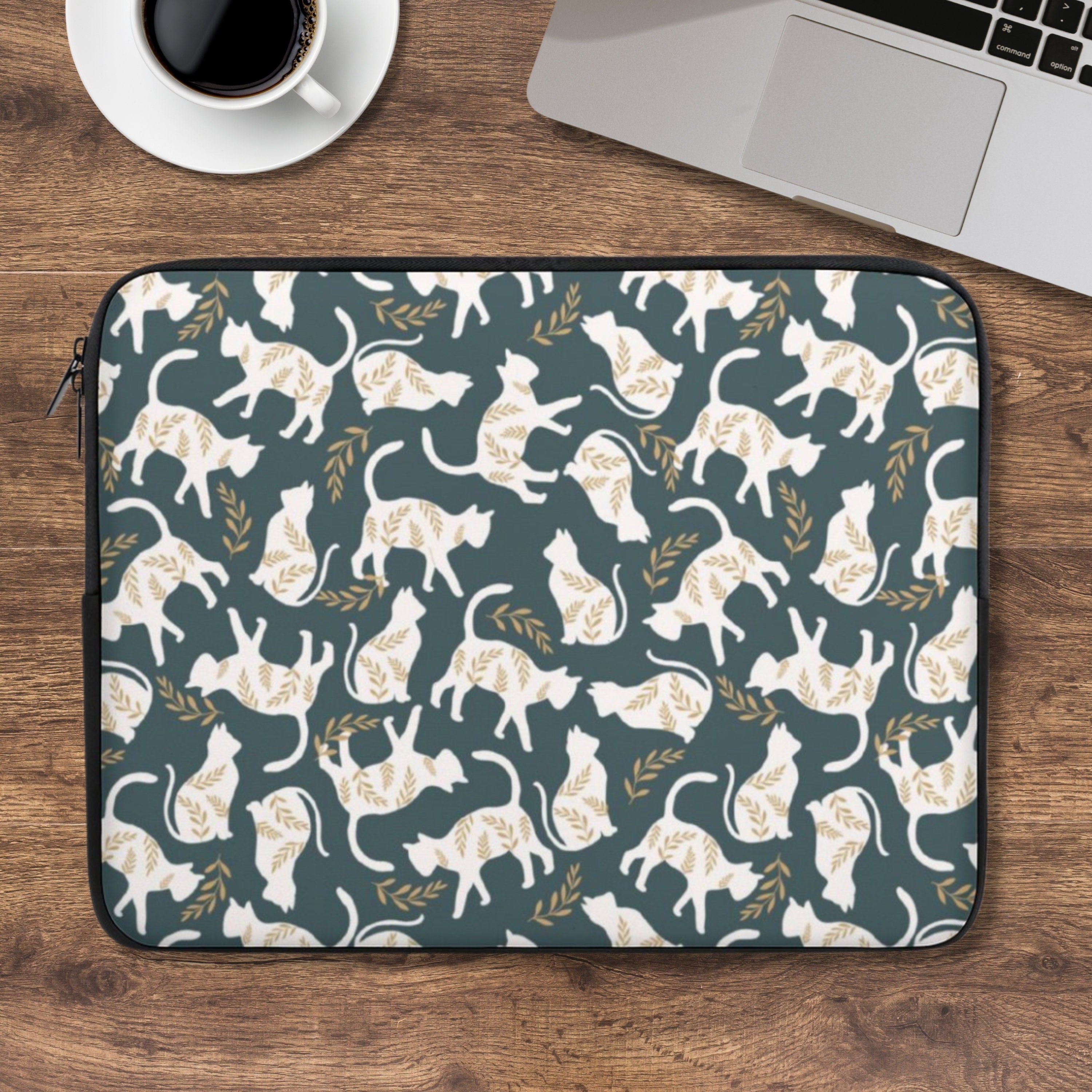 White Cats Laptop Sleeve