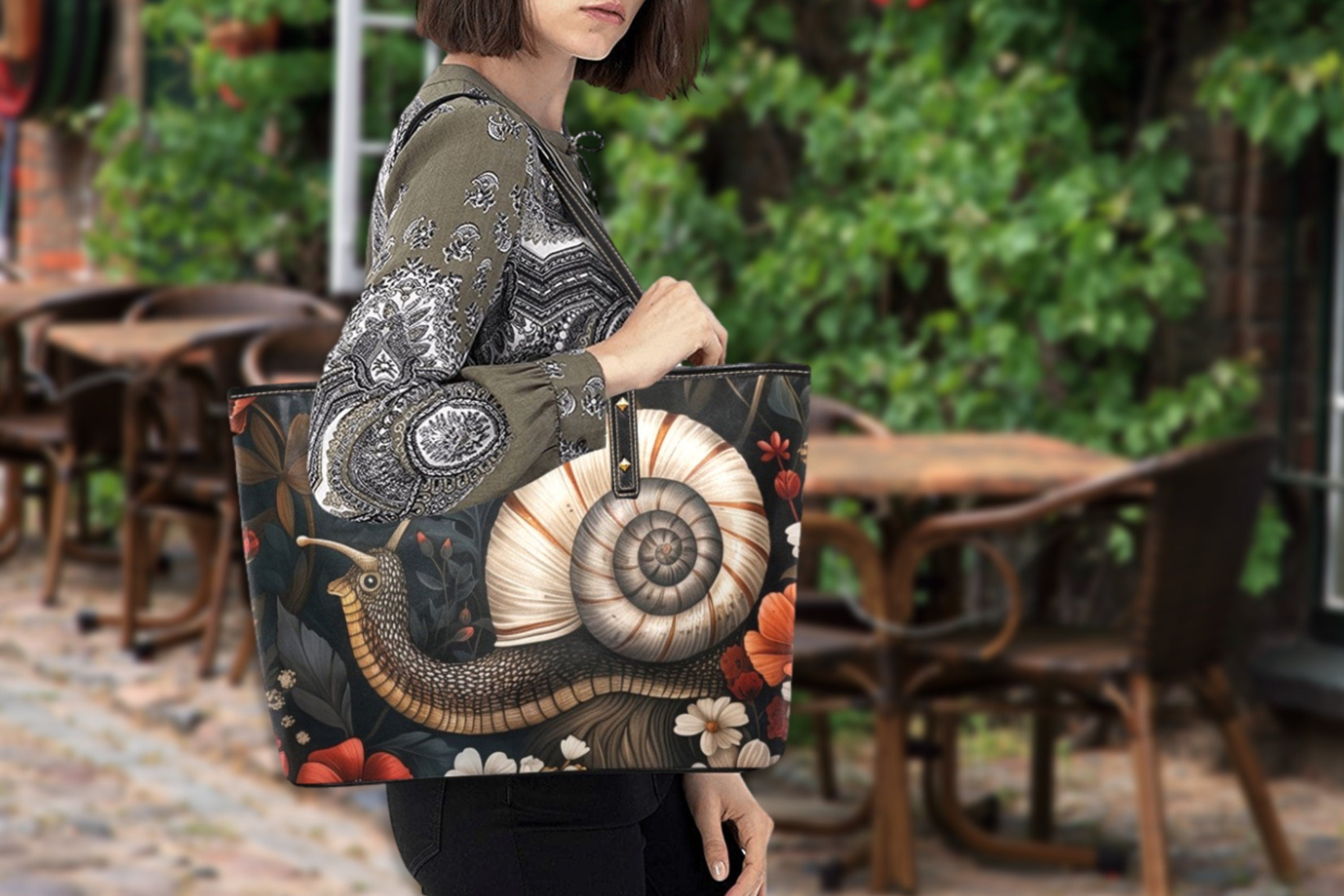 Snail Shoulder Bag