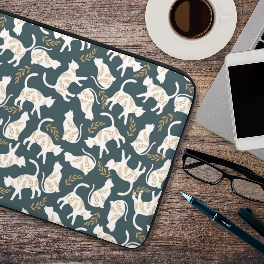 White Cats Laptop Sleeve